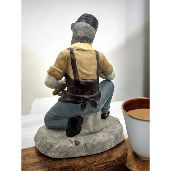 Vintage Kneeling Hand-Painted Craftsman Figurine Carving Duck Decoy - Picture 2 of 10